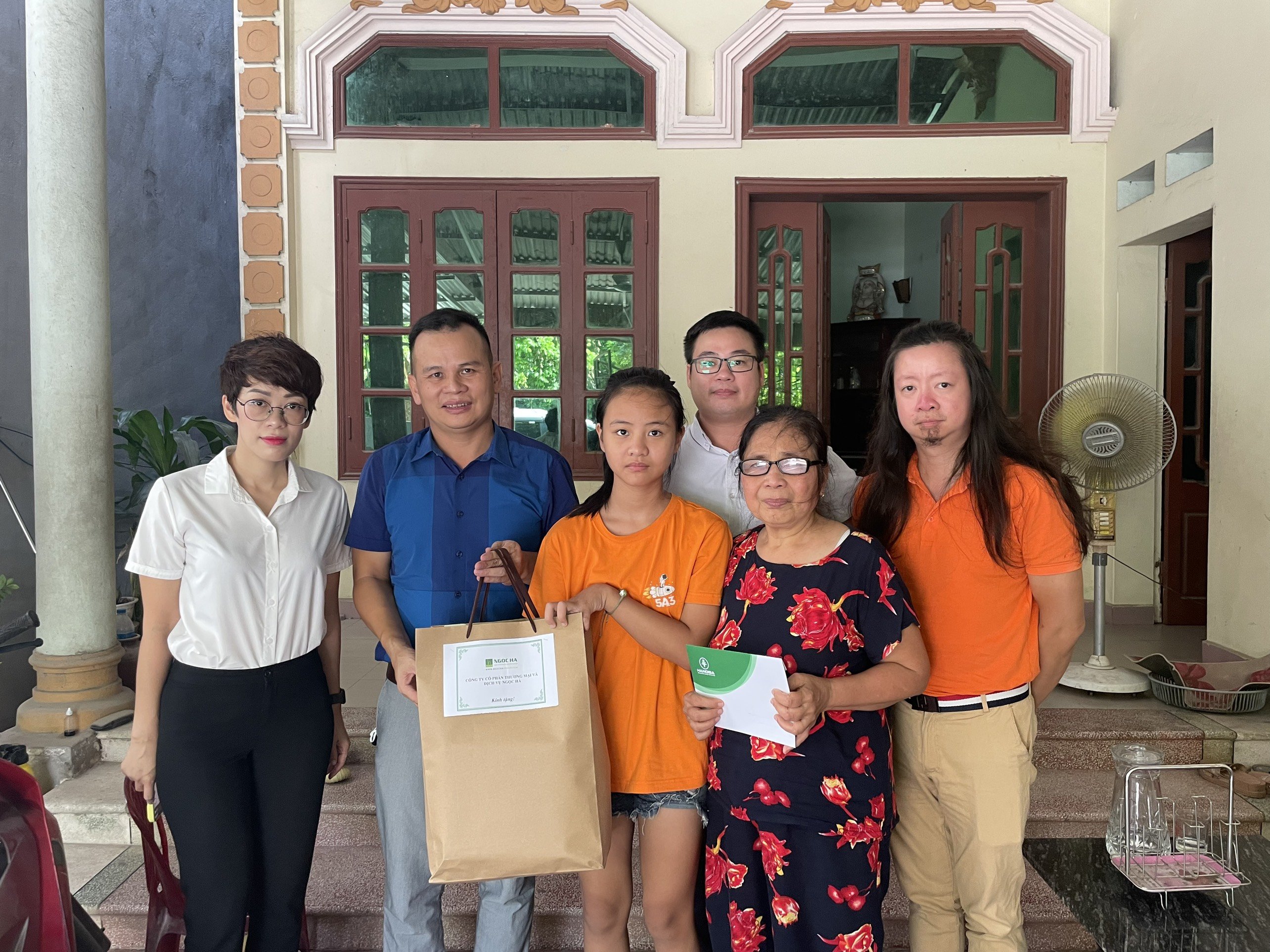 z3594691376520_0e9a7928a0658a734e7b971cf965811b